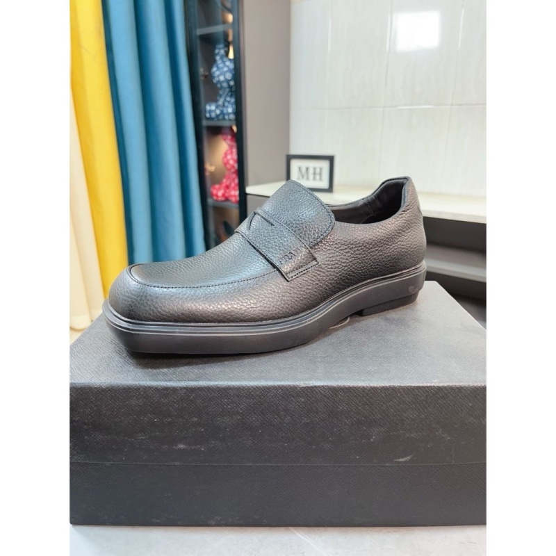 Pra*a leather shoes
